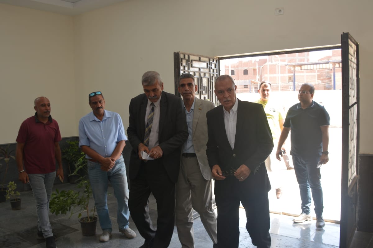 بعد فرشه بالأثاث الإداري.. محافظ القليوبية يتفقد المجمع الخدمي بنوى بشبين القناطر بعد فرشه بالأثاث الإداري.. محافظ القليوبية يتفقد المجمع الخدمي بنوى بشبين القناطر