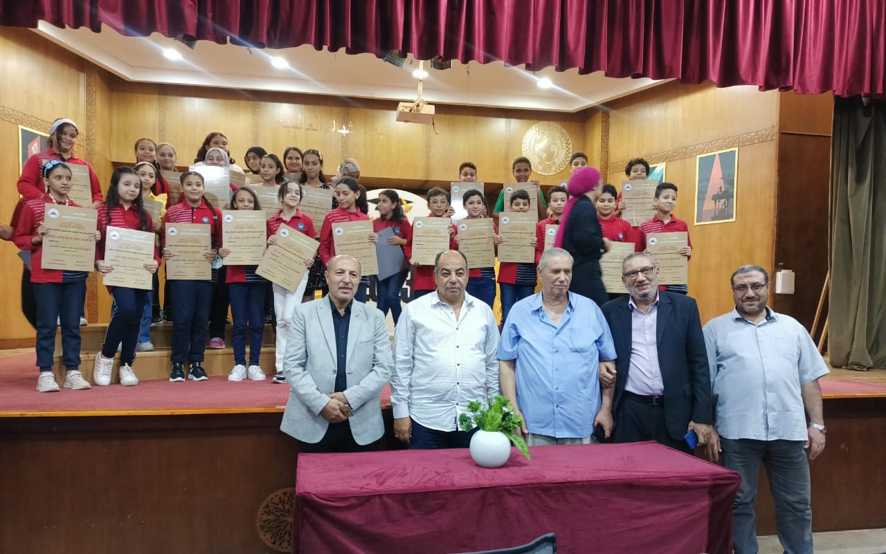 شبان بنها تحتفل بطلاب الصفين الرابع والخامس الابتدائي 