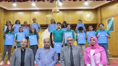 تكريم الطلاب المتفوقين بالمرحله الابتدائيه بلغات شبان بنها تكريم الطلاب المتفوقين بالمرحله الابتدائيه بلغات شبان بنها