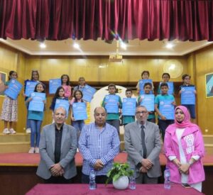 تكريم الطلاب المتفوقين بالمرحله الابتدائيه بلغات شبان بنها 