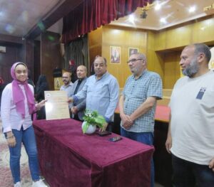 الشبان تحتفل بأوائل طلاب الصف الأول والثانى بالمرحلة الإعدادية