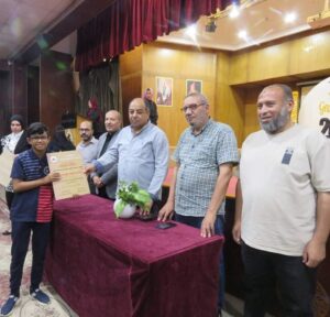 الشبان تحتفل بأوائل طلاب الصف الأول والثانى بالمرحلة الإعدادية