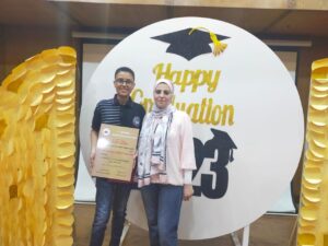 قصص وحكايات من دفتر المتفوقين بالإعدادية بشبان بنها