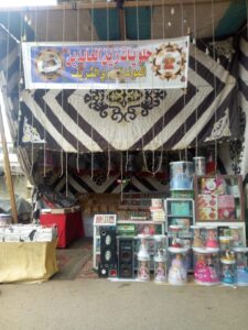 شوادر حلاوه المولد تملا شوارع مدينه بنها احتفالا بمولد النبي والاسعار في متناول الجميع