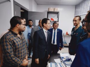 رئيس جامعة بنها يتفقد مصابي حادث طريق الرياح التوفيقي ببنها بالمستشفى الجامعي