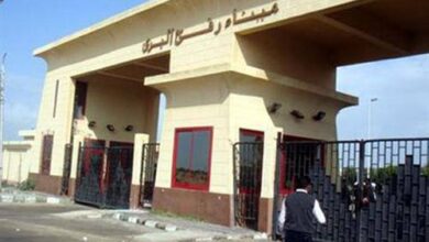 القاهرة الإخبارية: مصر ترفض السماح لرعايا الولايات المتحدة عبور معبر رفح البري
