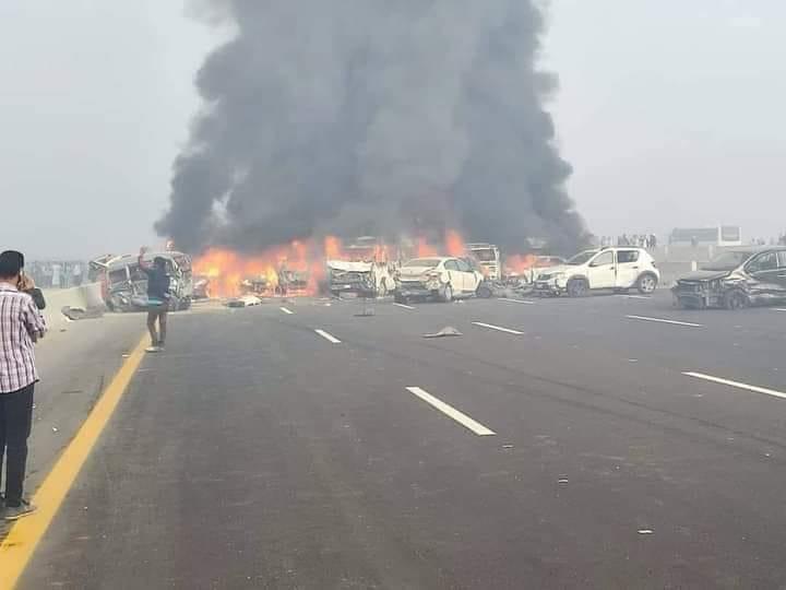 32 جثة و57 مصابًا.. تزايد ضحايا حادث صحراوي البحيرة