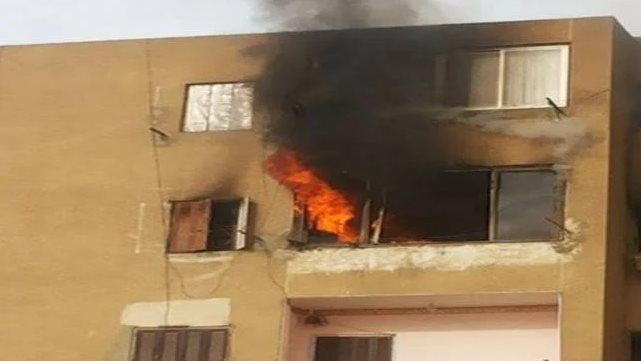انتقم لفسخ الخطوبة .. تفاصيل مقتل شخصين وإصابة 2 أخرين في حريق شقة سكنية بالعبور انتقم لفسخ الخطوبة .. تفاصيل مقتل شخصين وإصابة 2 أخرين في حريق شقة سكنية بالعبور