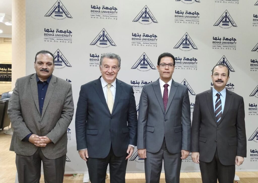 "شمس الدين" يهنىء "الجيزاوي" برئاسة جامعة بنها "شمس الدين" يهنىء "الجيزاوي" برئاسة جامعة بنها