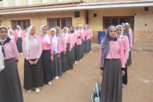 محافظ القليوبية يشهد طابور الصباح وتحية العَلَمْ في أول يوم دراسي