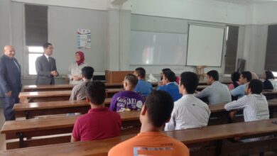 رئيس جامعة بنها يتفقد الدراسة في 3 كليات (صور)