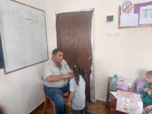 صحتا مسؤليتنا.. شبان بنها تطمئن علي طلابها بالكشف الطبي 