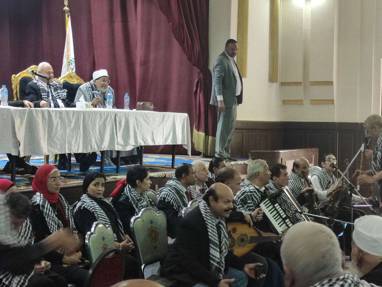 الموسيقى العربية بهيئة الشبان العالمية تشعل الحماس بأغنية لشعب غزة الموسيقى العربية بهيئة الشبان العالمية تشعل الحماس بأغنية لشعب غزة