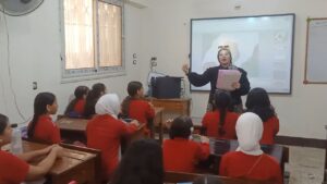 الطالب الاستاذ.. تطبيق العصف الذهنى داخل شبان بنها 