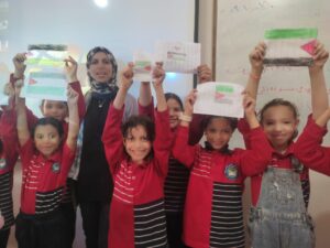 طلاب شبان بنها لاقرانهم في فلسطين "نحن معكم"