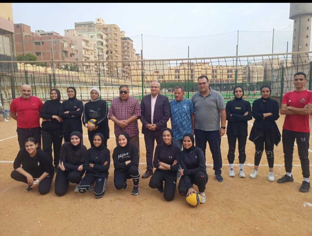 الشبان يهزم التربية و التعليم فى مواجهات بطولة المنطقة للكرة الطائرة الشبان يهزم التربية و التعليم فى مواجهات بطولة المنطقة للكرة الطائرة