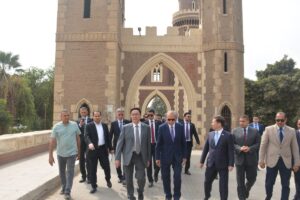 محافظ القليوبيه وسفير كازاخستان يتفقدان عدد من المعالم السياحية 