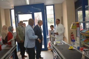 محافظ القليوبية يتابع موقف تطبيق مبادرة خفض السلع الأساسية بعدد من السلاسل التجارية