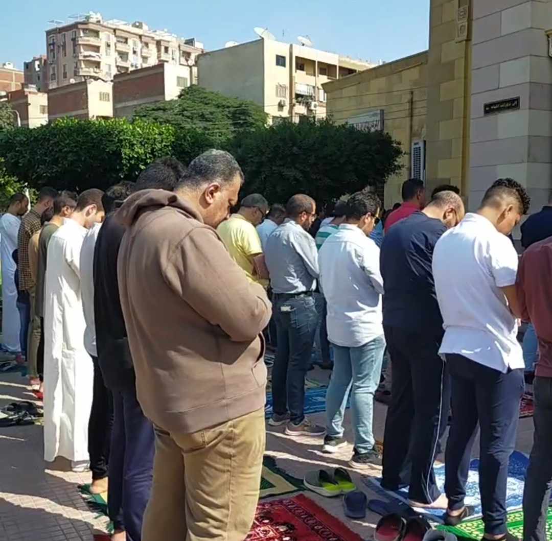 الآلاف يؤدون صلاة الغائب على أرواح الشهداء في فلسطين بالقليوبية (صور) الآلاف يؤدون صلاة الغائب على أرواح الشهداء في فلسطين بالقليوبية (صور)