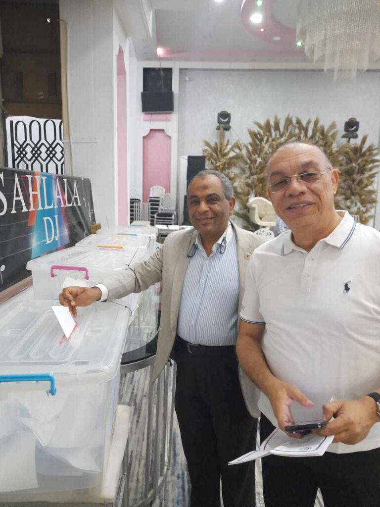 إقبال متوسط على انتخابات نقابة الأطباء بالقليوبية (صور) إقبال متوسط على انتخابات نقابة الأطباء بالقليوبية (صور)