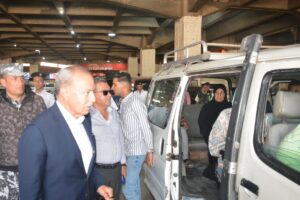 محافظ القليوبية يتابع انتظام سير العمل بمواقف السيارات ومحطات الوقود 