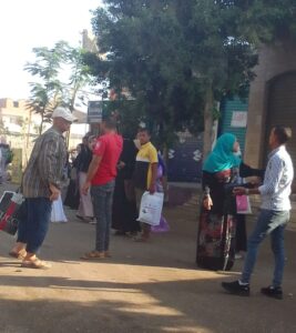 استغاثة أهالي "برشوم " من عدم توافر السيارات واستغلال السائقين