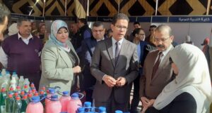 "الجيزاوي" يفتتح معرض تسويق منتجات كليات جامعة بنها (صور)