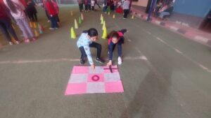 ضحك ولعب ورسم " يوم ترفيهي  لطلاب شبان بنها 