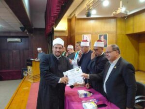 منطقة القليوبية الأزهرية تكرم (50) من حفظة القرآن الكريم