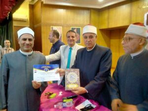 منطقة القليوبية الأزهرية تكرم (50) من حفظة القرآن الكريم