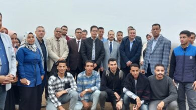 رئيس جامعة بنها يشهد بدء موسم زراعة القمح في مزارع كلية الزراعة
