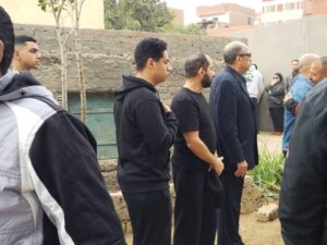 بالصور .. أحمد حلمي يشيع جثمان شقيقه إلى مثواه الأخير