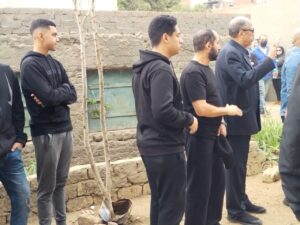 بالصور .. أحمد حلمي يشيع جثمان شقيقه إلى مثواه الأخير