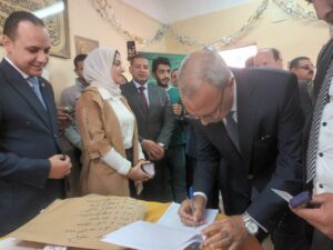 محافظ القليوبية يدلي بصوته في الانتخابات الرئاسية ببنها