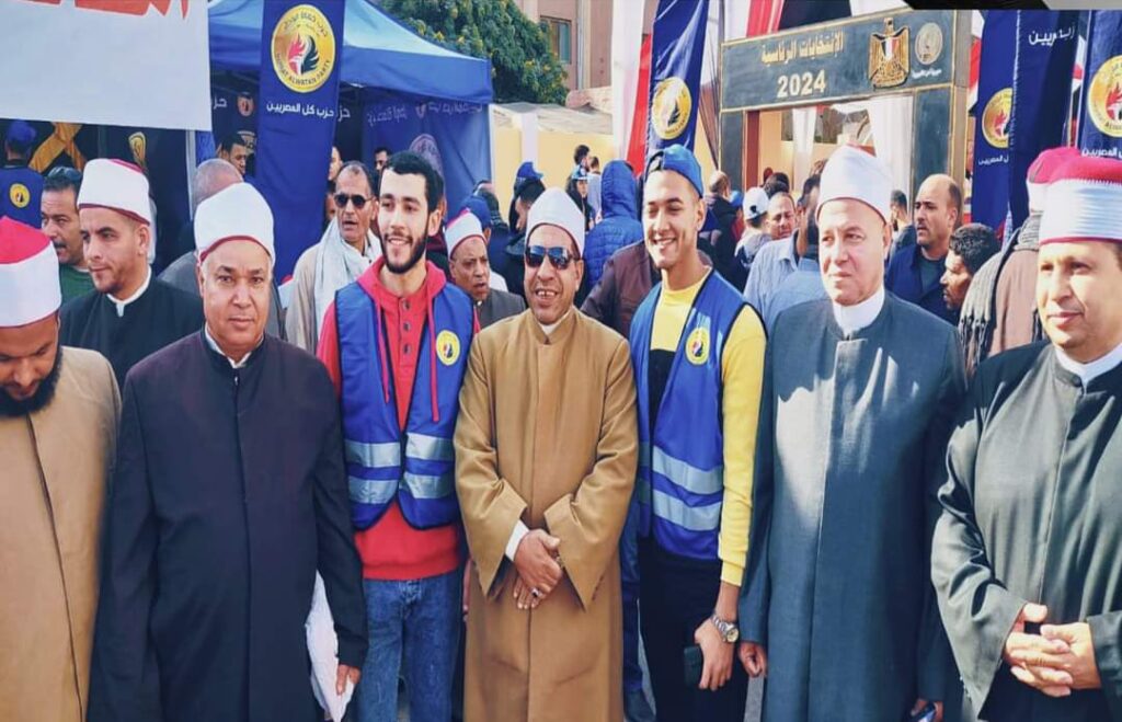 مئات الأئمة ينظمون مسيرة حاشدة للإدلاء بأصواتهم في الانتخابات بالقليوبية