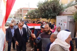 محافظ القليوبية يتفقد اللجان الانتخابيه بمدن بنها وكفر شكر وطوخ