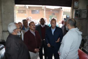 محافظ القليوبية يتفقد منافذ بيع السلع للتأكد من توافرها بكميات تلبي احتياجات المواطن