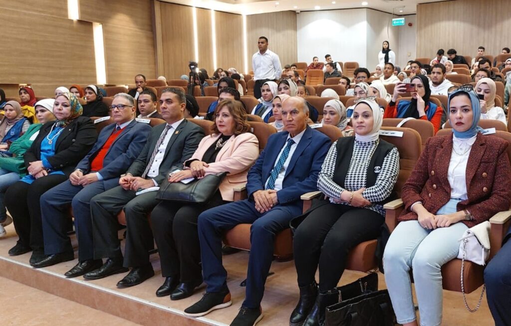 جامعة بنها الأهلية ومؤسسة حياة كريمة تنظمان ندوة للتوعية بالقضية الفلسطينية