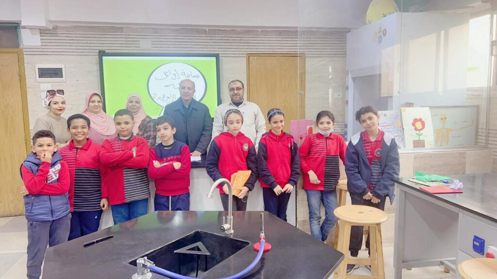 أوائل الطلبة من مدرسةشبان بنها