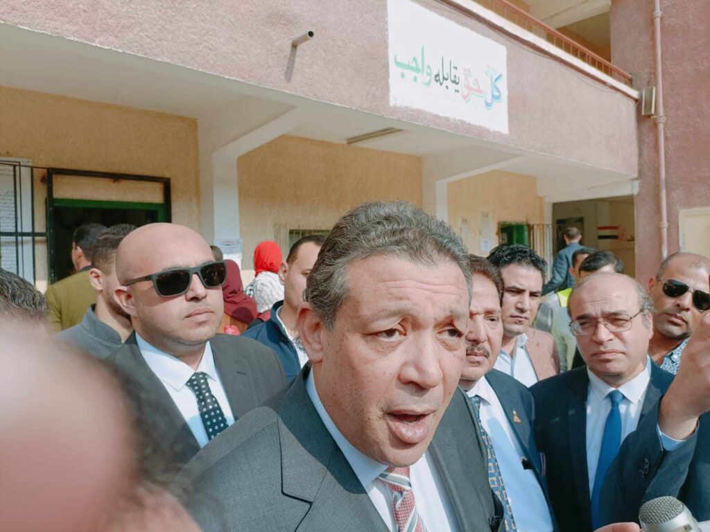حازم عمر يصل بنها للمرور على لجان الانتخابات الرئاسية حازم عمر يصل بنها للمرور على لجان الانتخابات الرئاسية