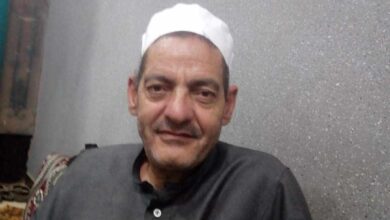 أهالي قرية طنان يشيعون جثمان المبتهل الشيخ ضياء الناظر أهالي قرية طنان يشيعون جثمان المبتهل الشيخ ضياء الناظر