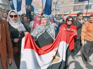 مسيرة حاشدة لدعوة المواطنين للنزول والتصويت في انتخابات الرئاسة ببنها