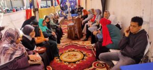 صور .. إقبال كبير من مواطنين للإدلاء بأصواتهم في الانتخابات