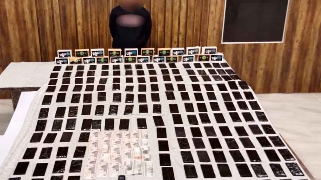 ضبط تاجر مخدرات بحوزته 820 طربة حشيش بالقناطر الخيرية