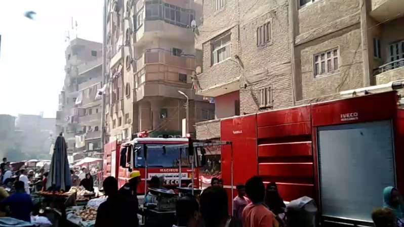 وفاة شخص .. انتداب المعمل الجنائي لفحص أسباب حريق شقة في شبرا الخيمة وفاة شخص .. انتداب المعمل الجنائي لفحص أسباب حريق شقة في شبرا الخيمة