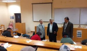 نائب رئيس جامعة بنها يتفقد سير الامتحانات بكلية الحاسبات والذكاء الاصطناعي