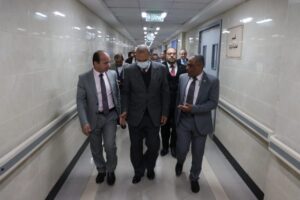 محافظ القليوبية يفتتح وحدة العناية المركزة لقسم الأطفال بمستشفى كفر شكر