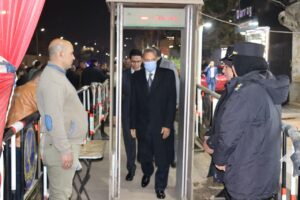 محافظ القليوبية يشهد قداس عيد الميلاد المجيد بكنيسة السيدة العذراء ببنها (صور)