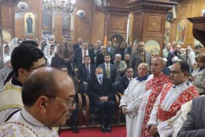 محافظ القليوبية يشهد قداس عيد الميلاد المجيد بكنيسة السيدة العذراء ببنها (صور)