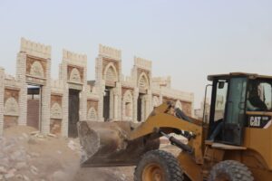 محافظ القليوبية يشرف على إزالة أكثر من700 مقبرة مخالفة بالخانكة